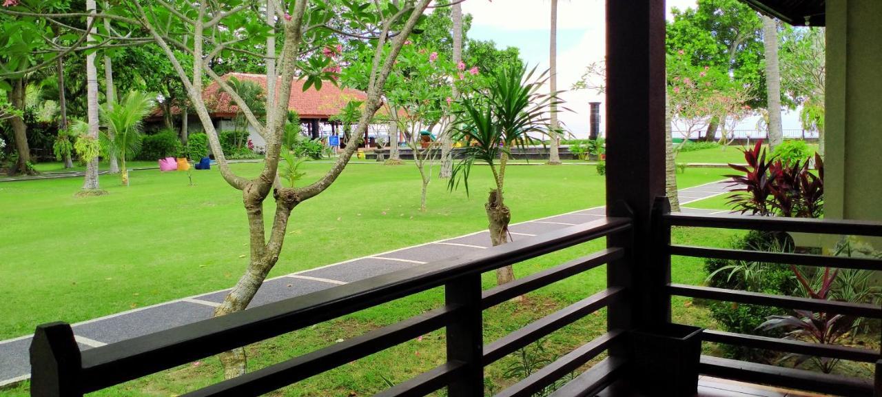 Mascot Hotel Senggigi Exterior foto